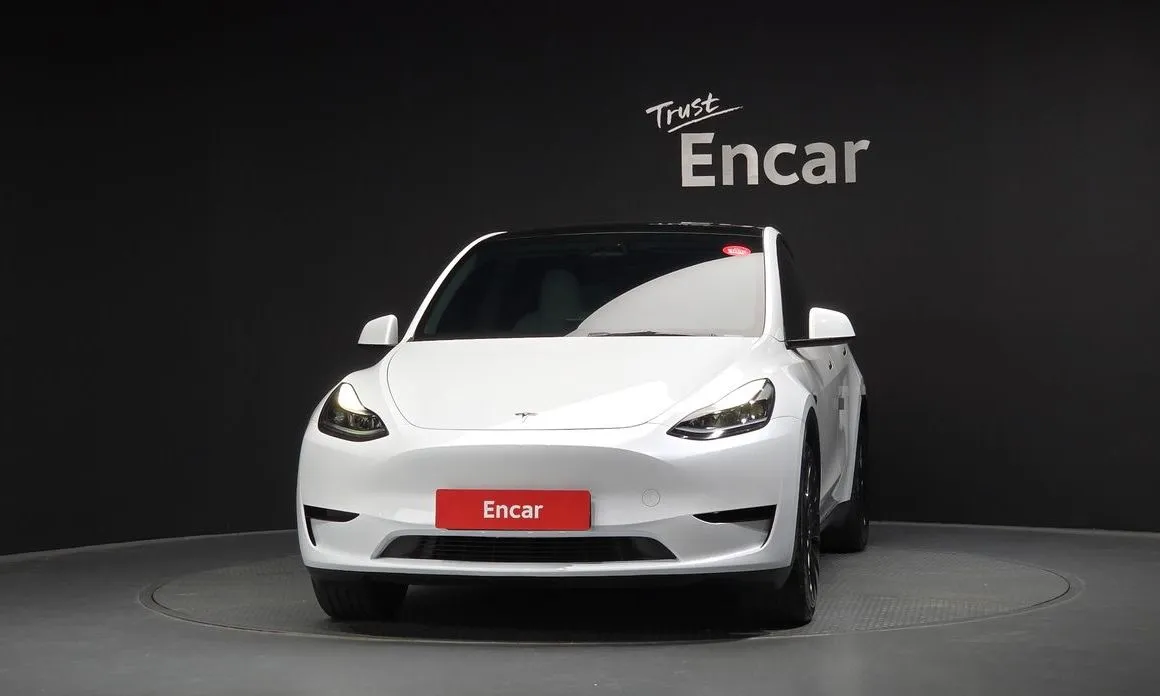 Tesla Model Y — фото 7
