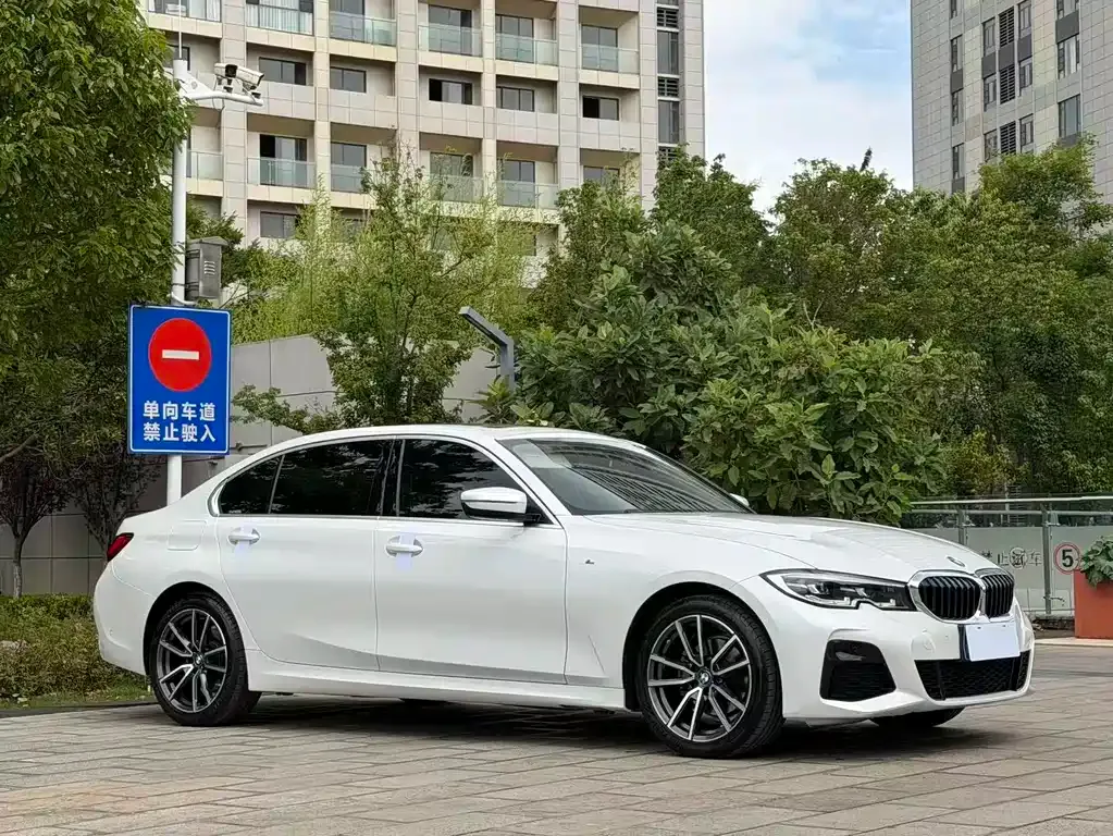 BMW 3 Series — фото 8