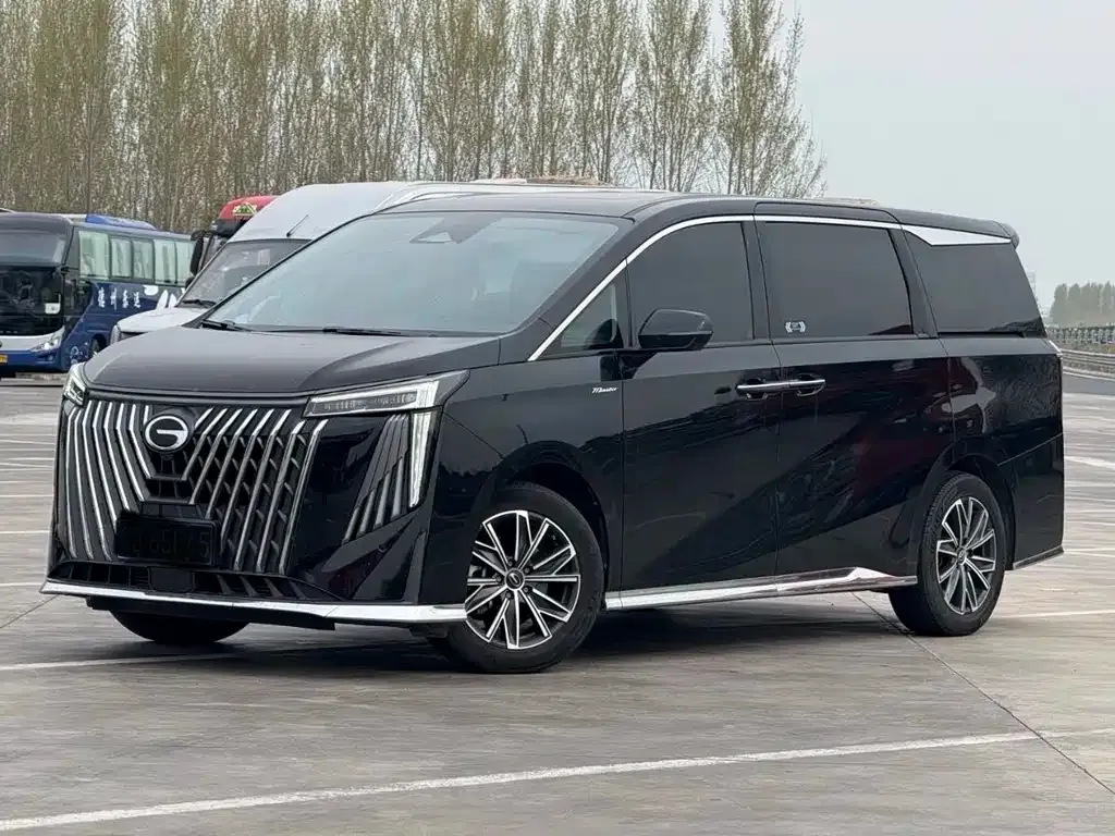 GAC Motor Trumpchi M8 — фото 1