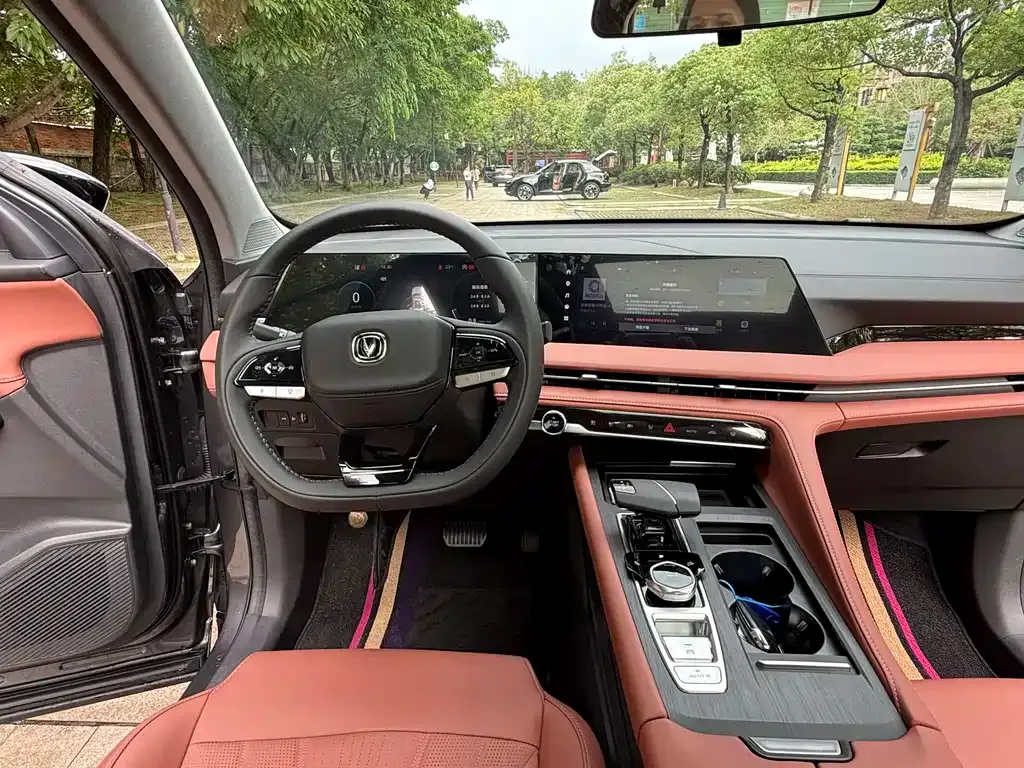 Changan CS75PLUS — фото 10