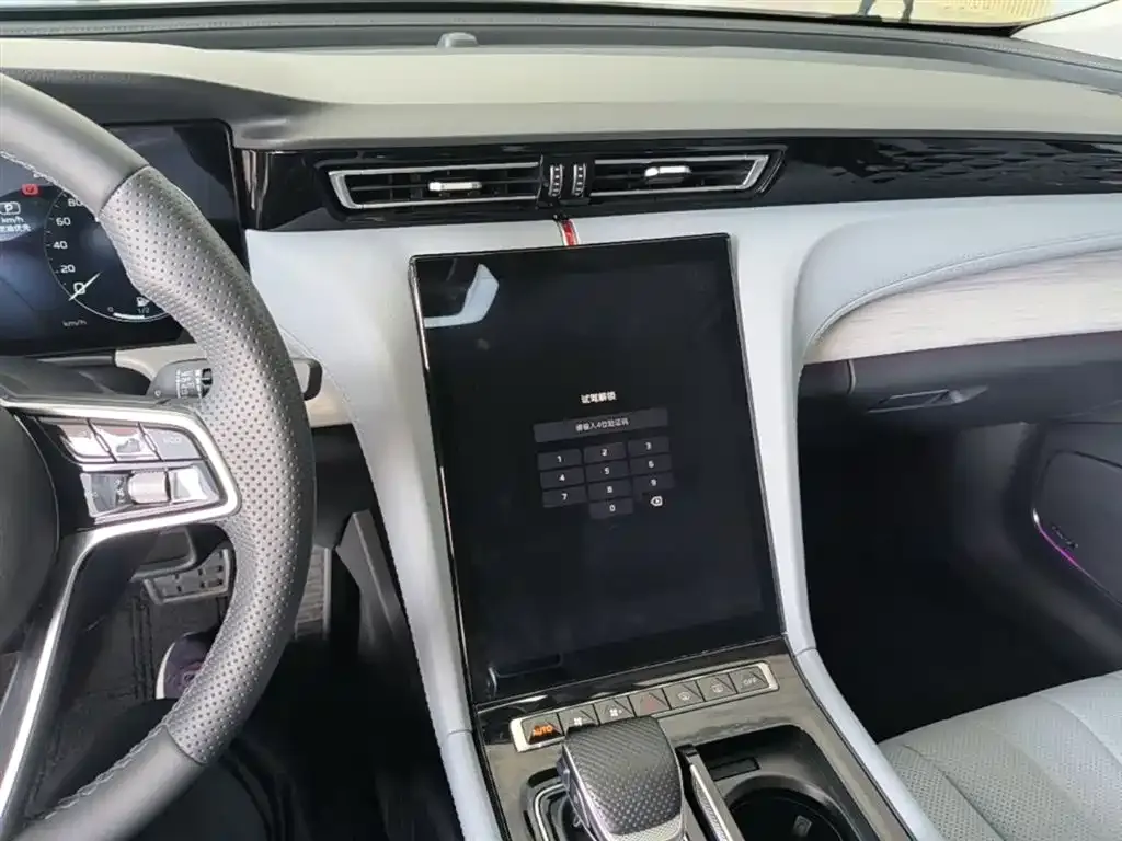 Hongqi H5 PHEV 2025 из CN, фото 4