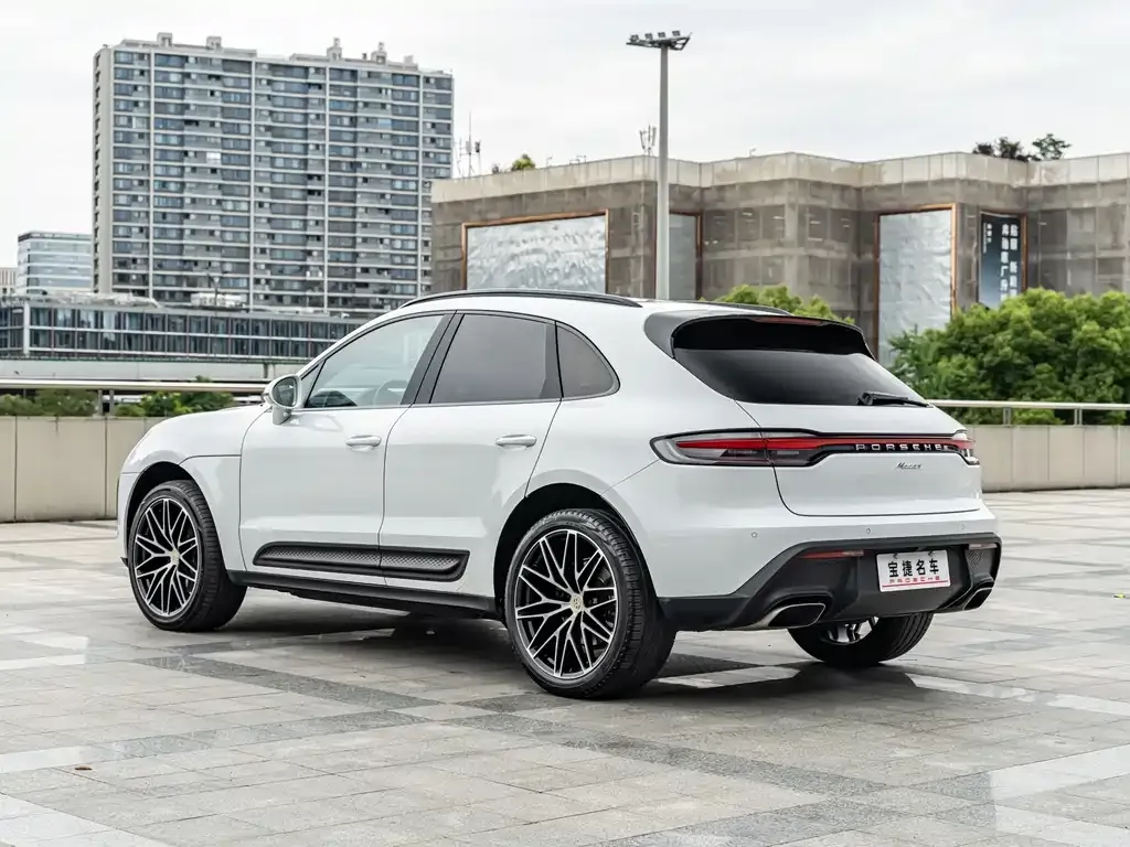 Porsche Macan — фото 9