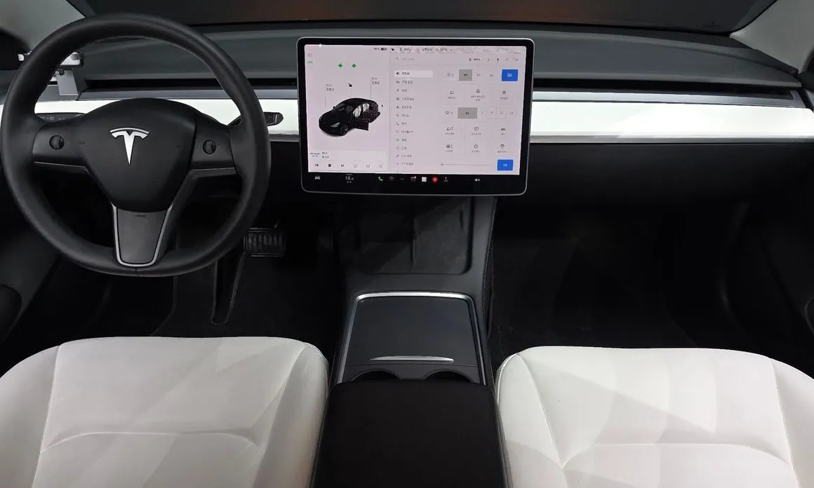 Tesla Model 3 — фото 10