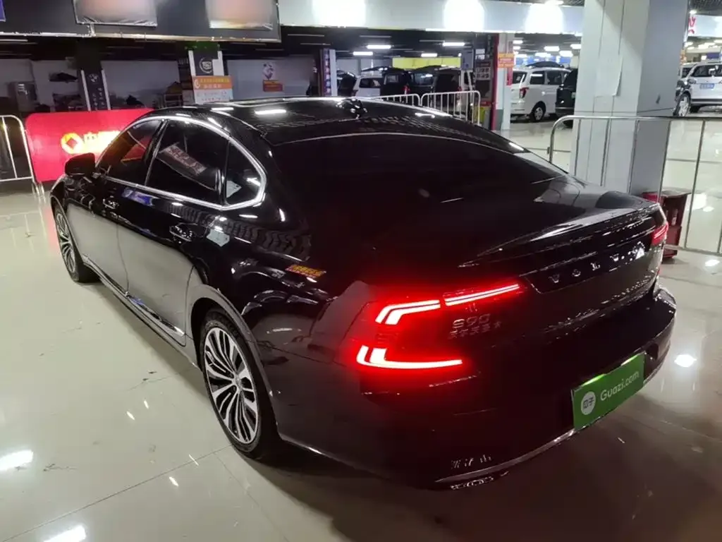 Volvo S90 2023 из CN, фото 6