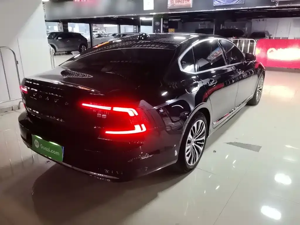 Volvo S90 2023 из CN, фото 8