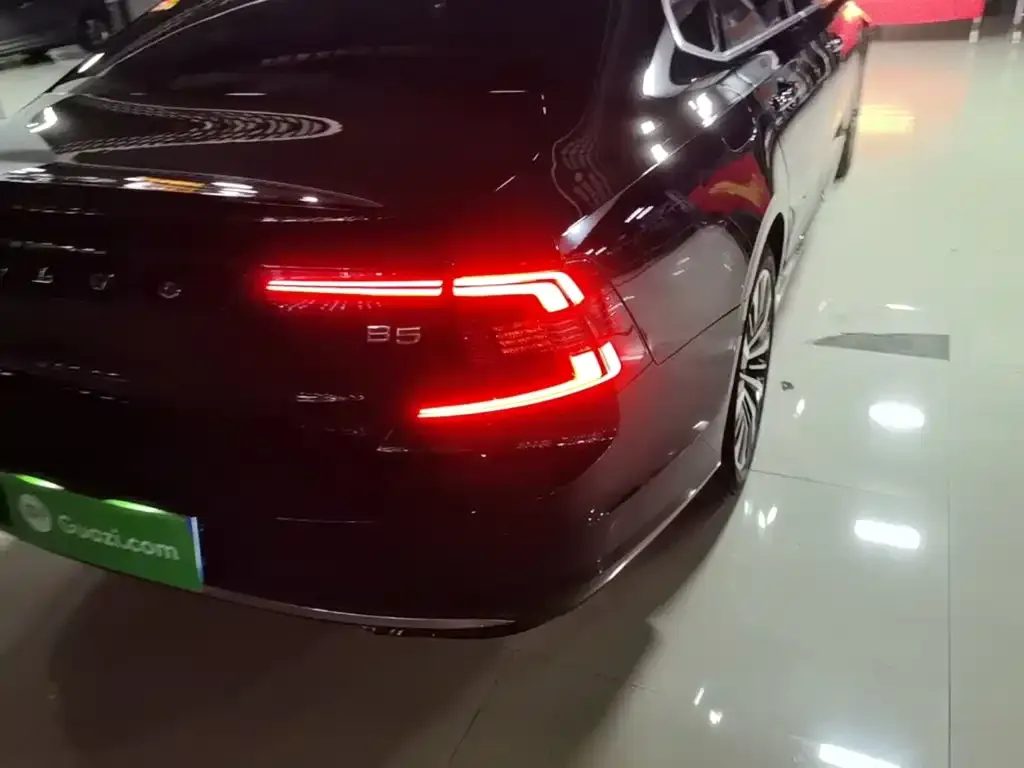 Volvo S90 2023 из CN, фото 3