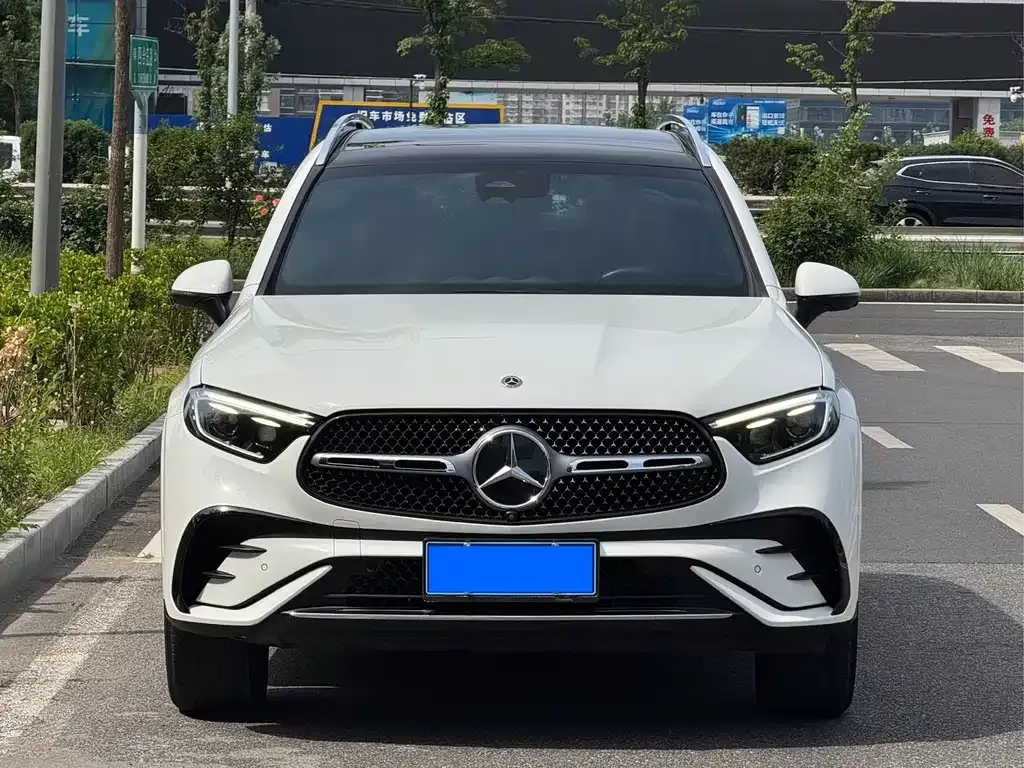Mercedes-Benz GLC 2023 из CN, фото 3