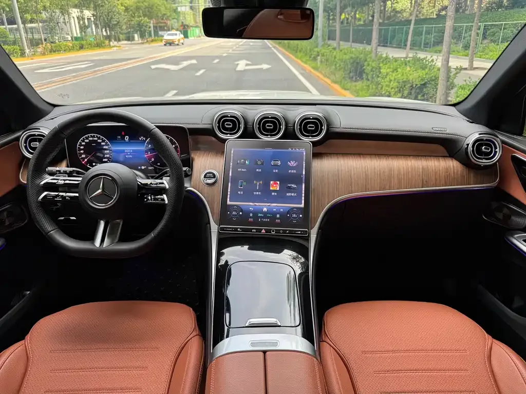 Mercedes-Benz GLC 2023 из CN, фото 2