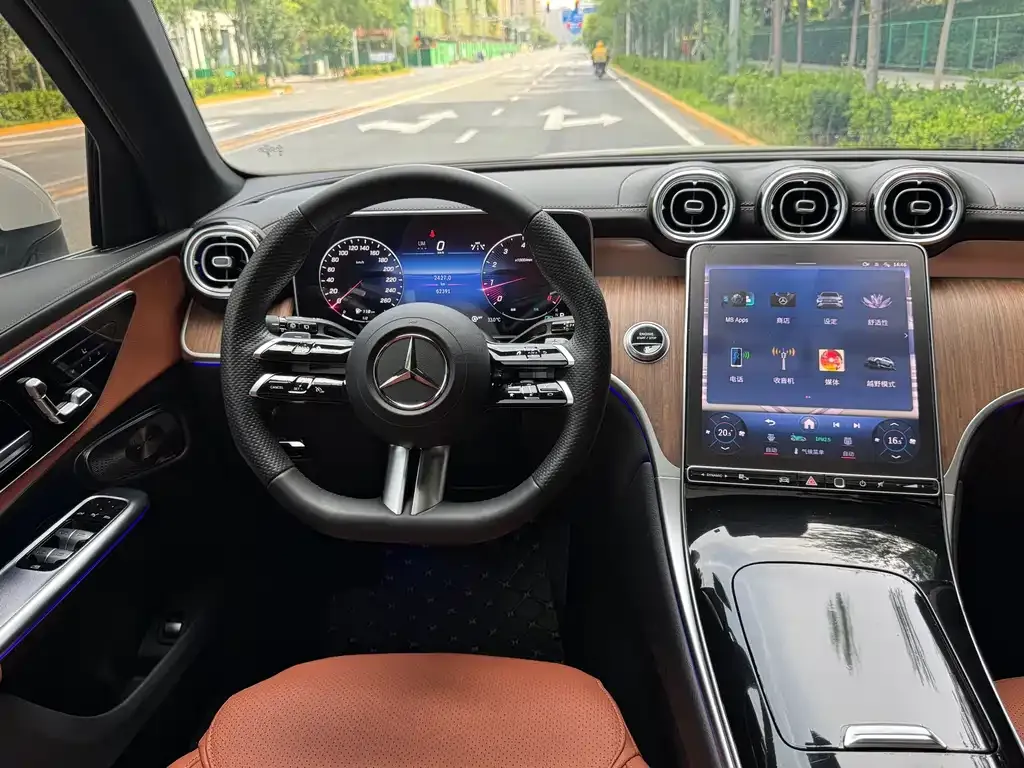 Mercedes-Benz GLC 2023 из CN, фото 4