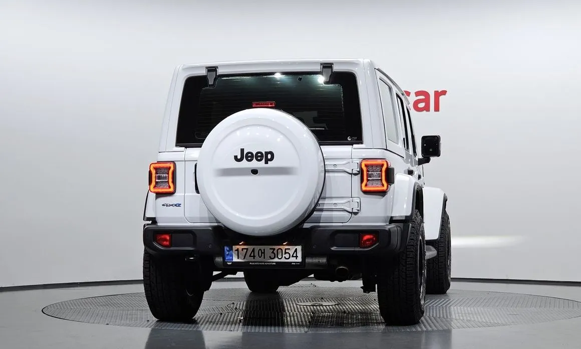 Jeep Wrangler 2021 из KR, фото 10