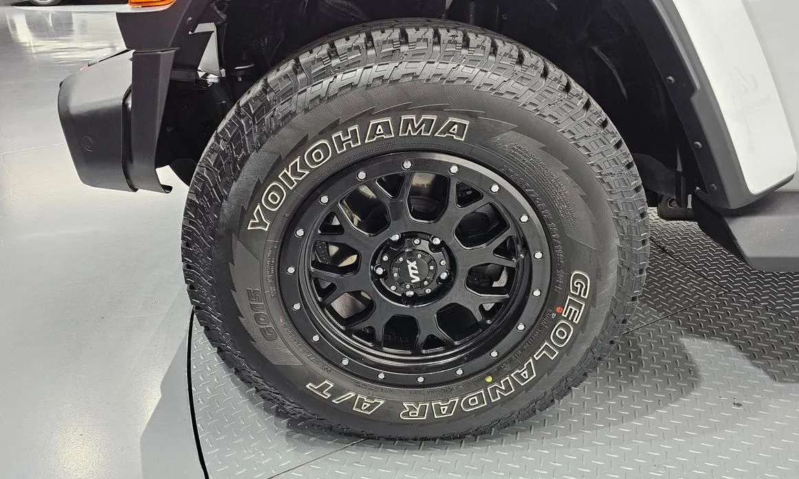 Jeep Wrangler 2021 из KR, фото 8
