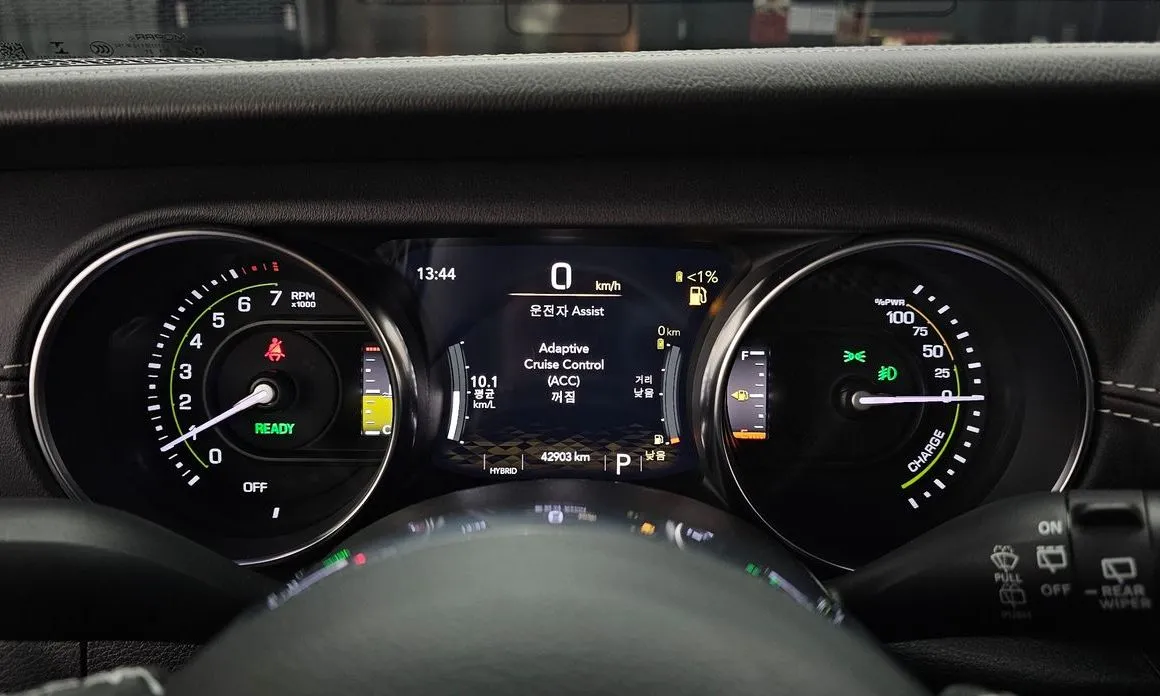 Jeep Wrangler 2021 из KR, фото 2