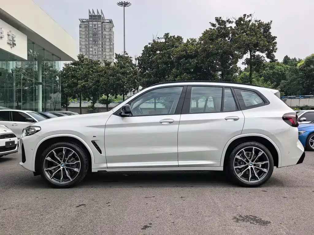 BMW X3 — фото 10
