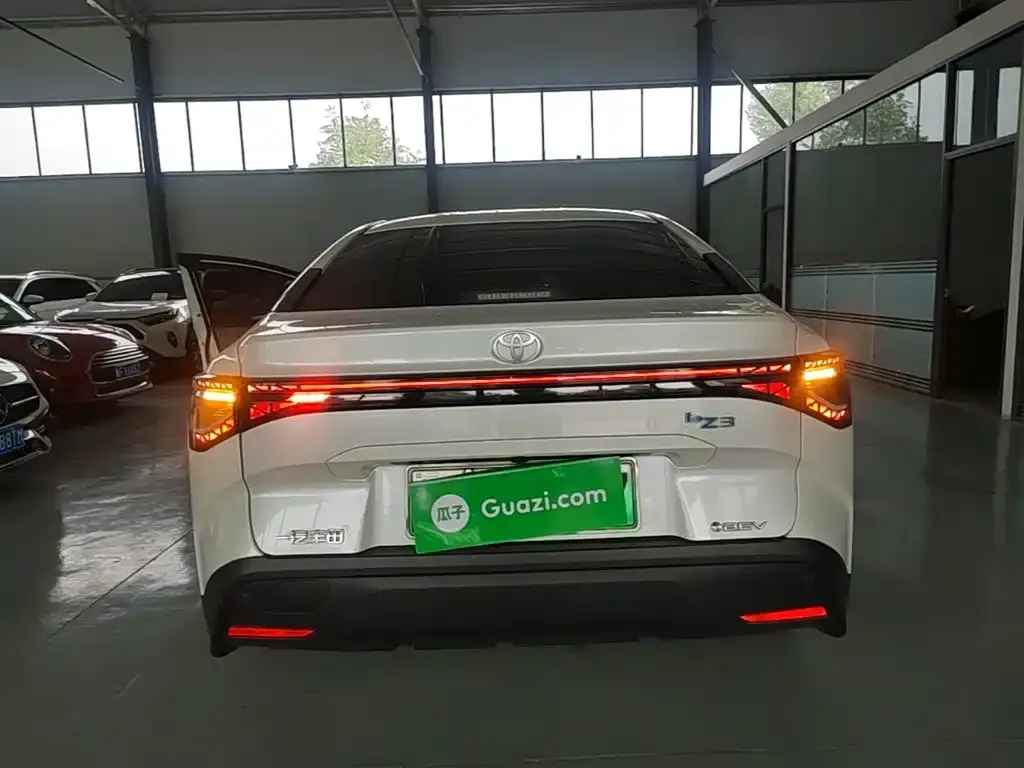 Toyota bZ3 2024 из CN, фото 7