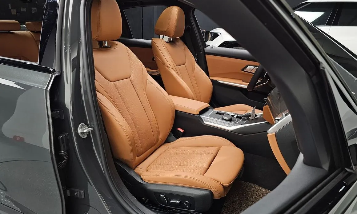 BMW 3-Series 2025 из KR, фото 8