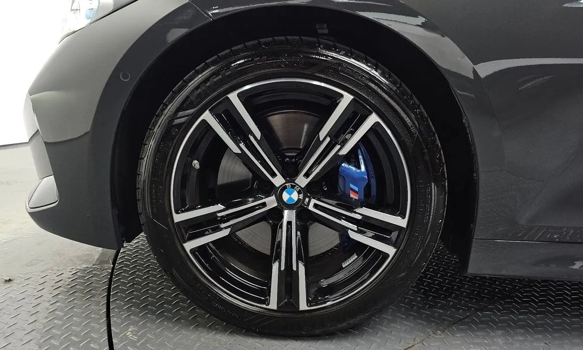 BMW 3-Series 2025 из KR, фото 7