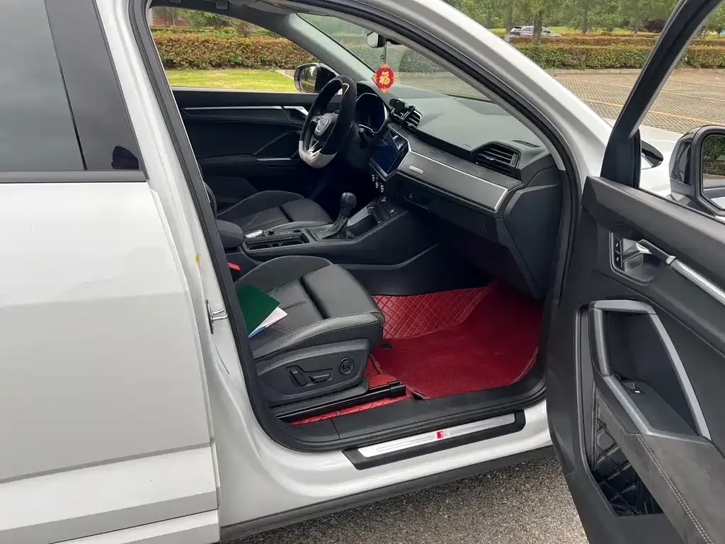 Audi Q3 Sportback — фото 5