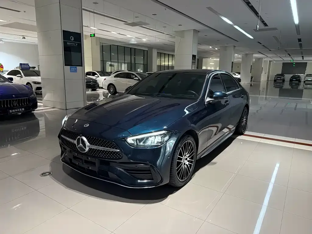 Mercedes-Benz C-Class — фото 1