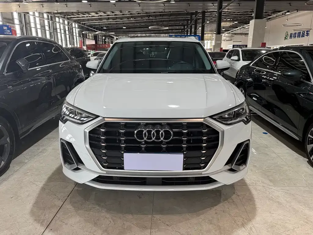 Audi Q3 — фото 5
