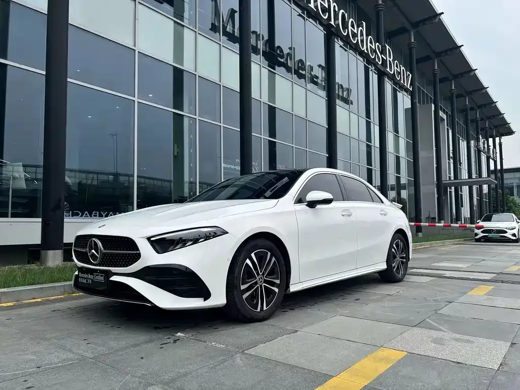 Mercedes-Benz A-Class — фото 1