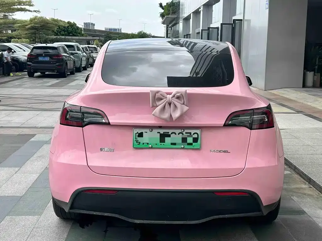 Tesla Model Y — фото 4