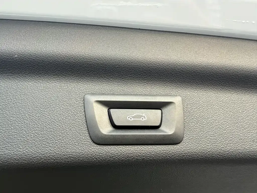 BMW X1 — фото 10