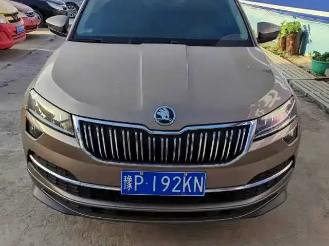 Skoda Karoq — фото 1