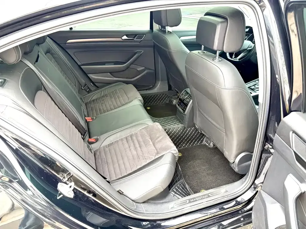 Volkswagen Magotan 2022 из CN, фото 8