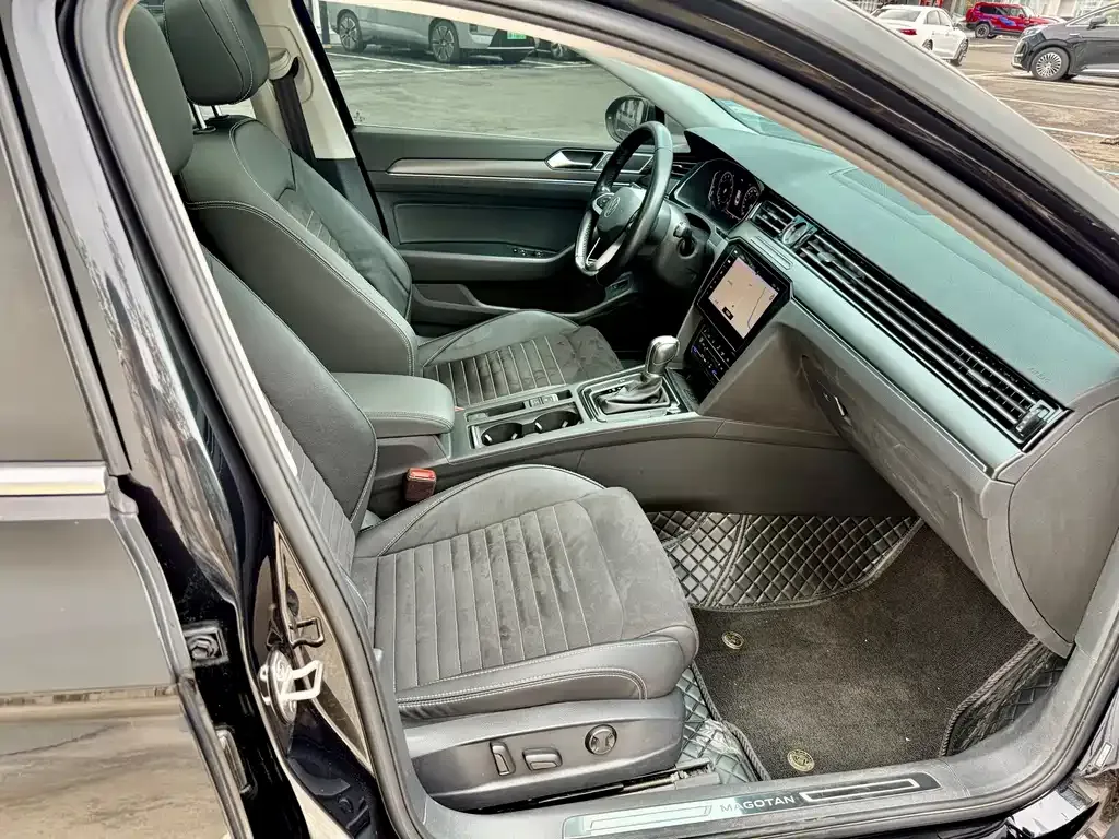 Volkswagen Magotan 2022 из CN, фото 9
