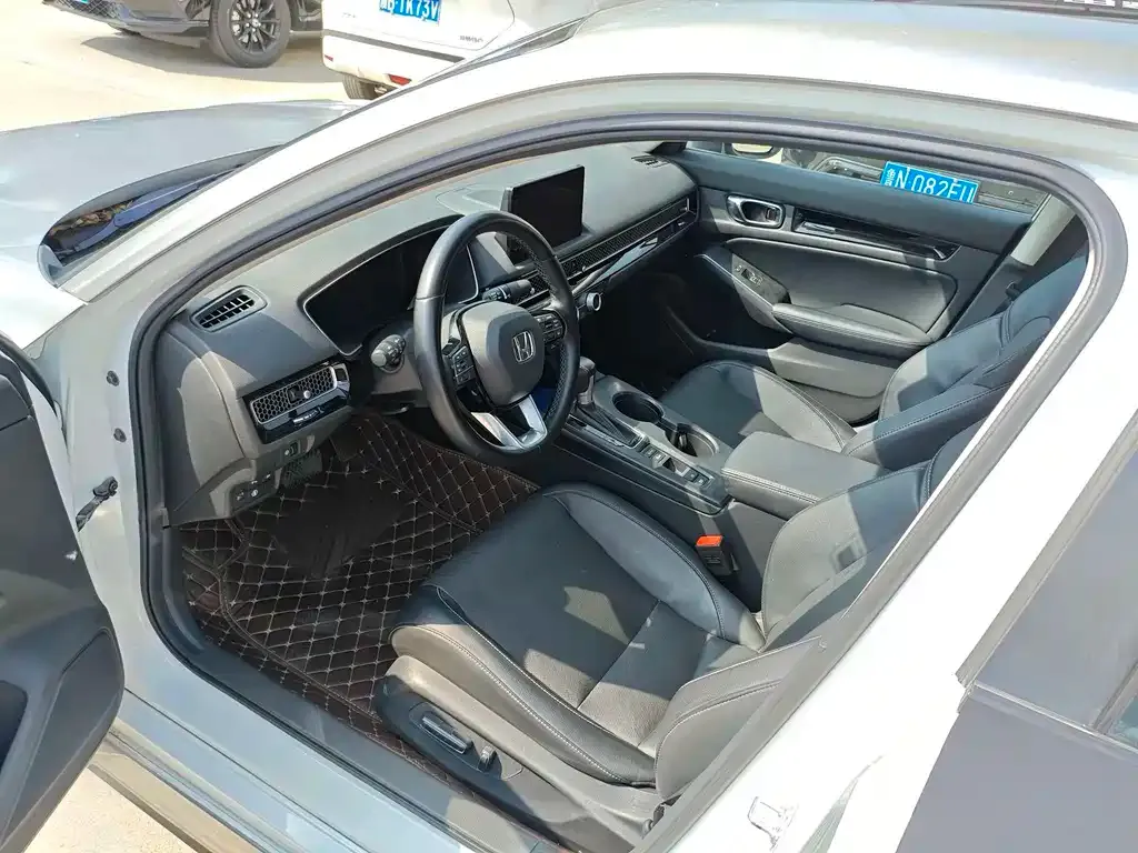 Honda Civic — фото 8