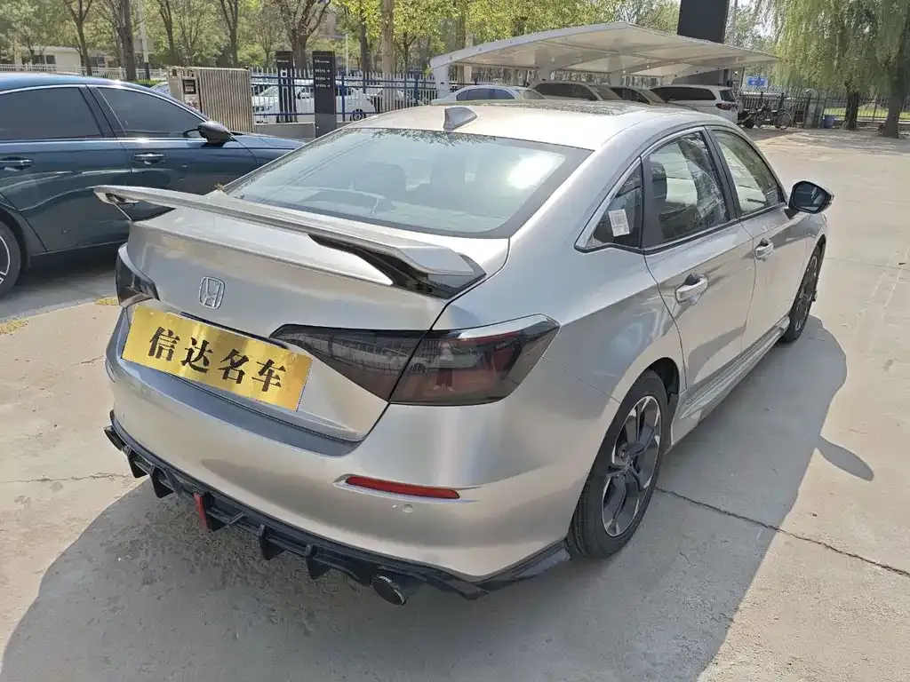 Honda Civic — фото 6