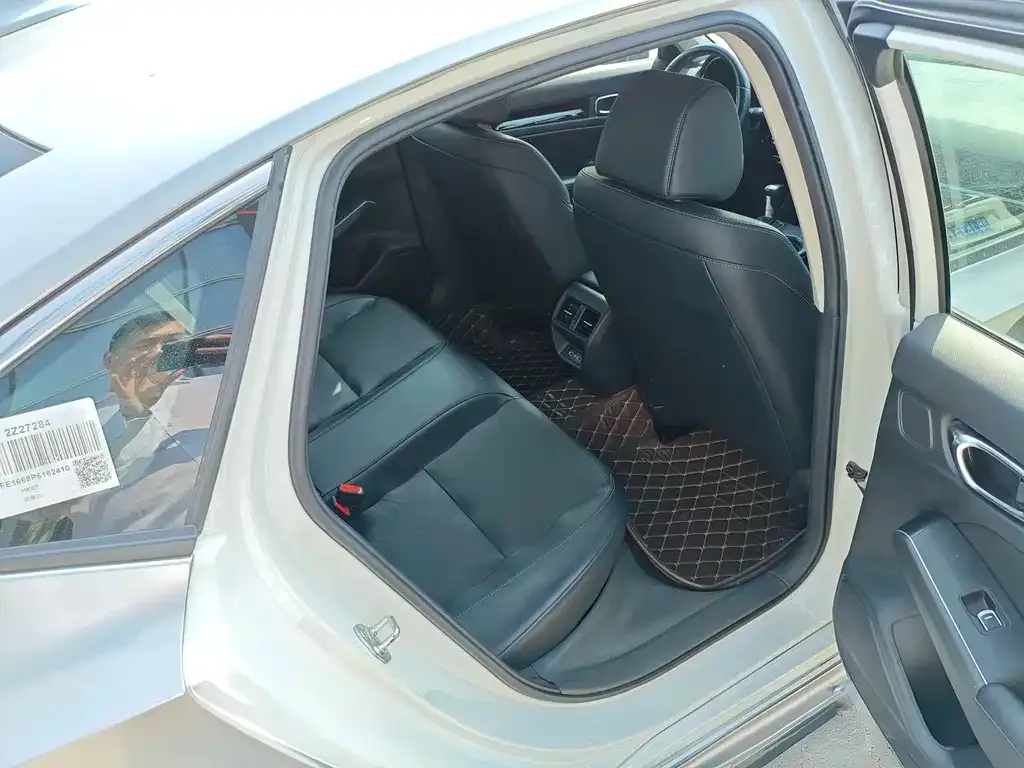 Honda Civic — фото 7