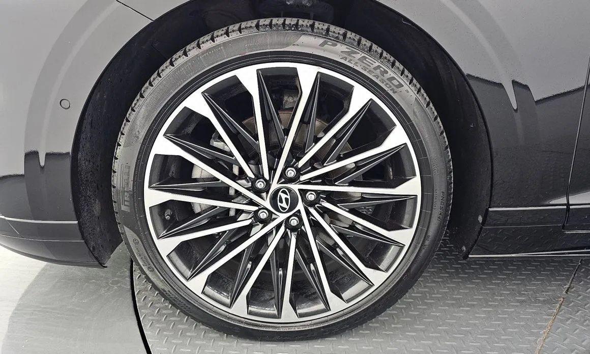 Hyundai Grandeur 2023 из KR, фото 8