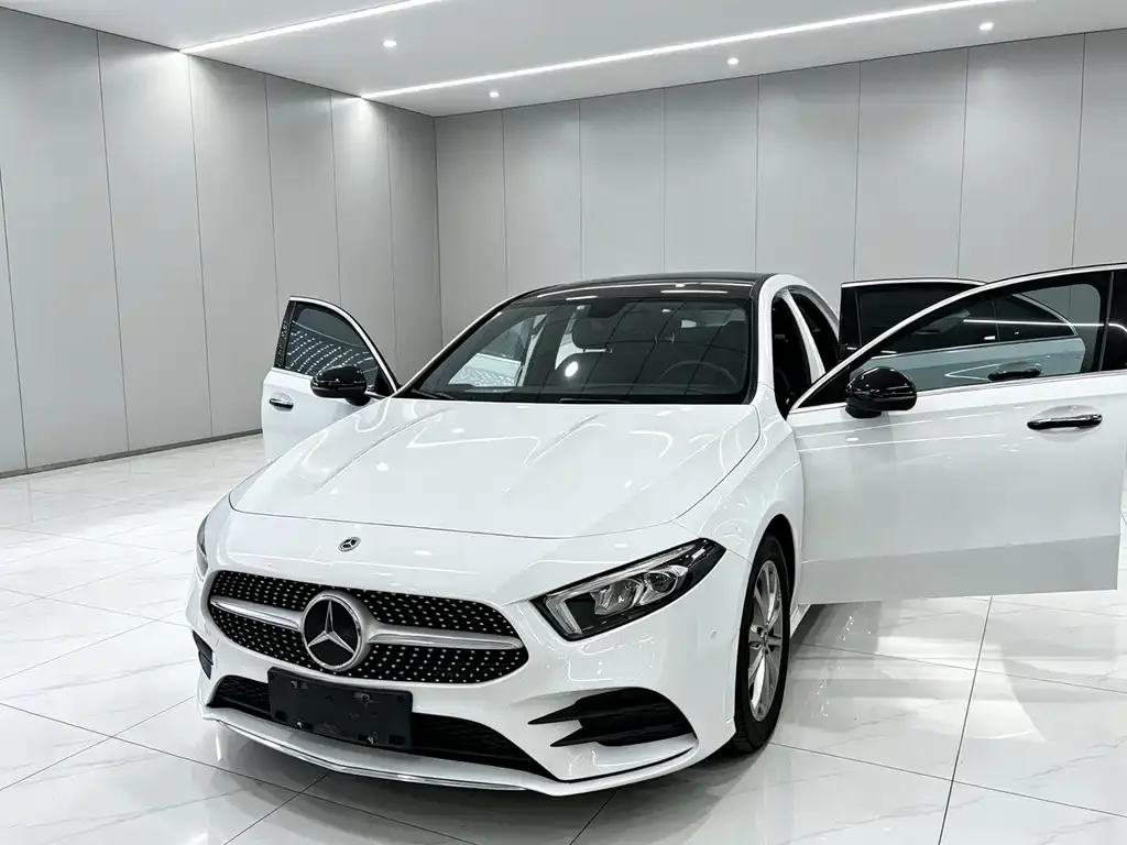 Mercedes-Benz A-Class — фото 10