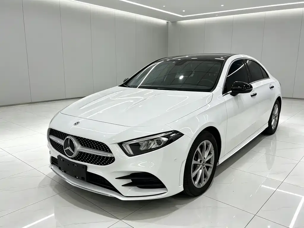 Mercedes-Benz A-Class — фото 7