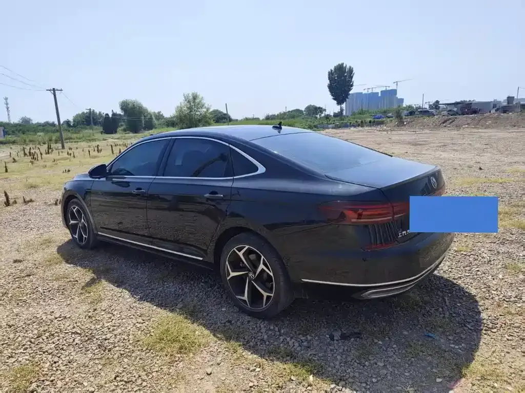 Volkswagen Passat — фото 7