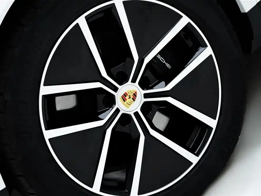 Porsche Cayenne Hybrid — фото 4