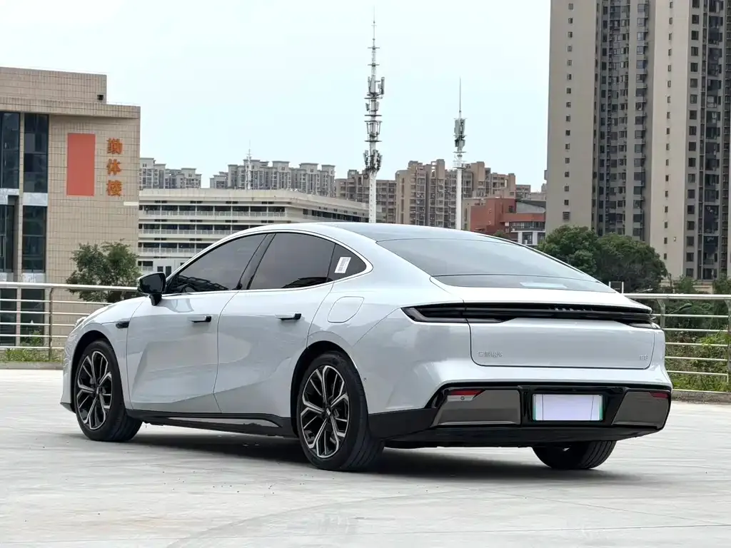 Geely Galaxy E8 2025 из CN, фото 6