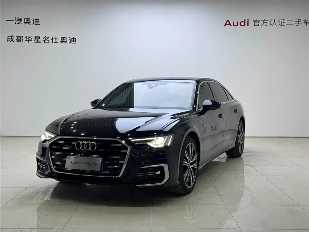 Audi A6L — фото 1