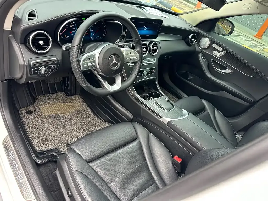 Mercedes-Benz C-Class — фото 10