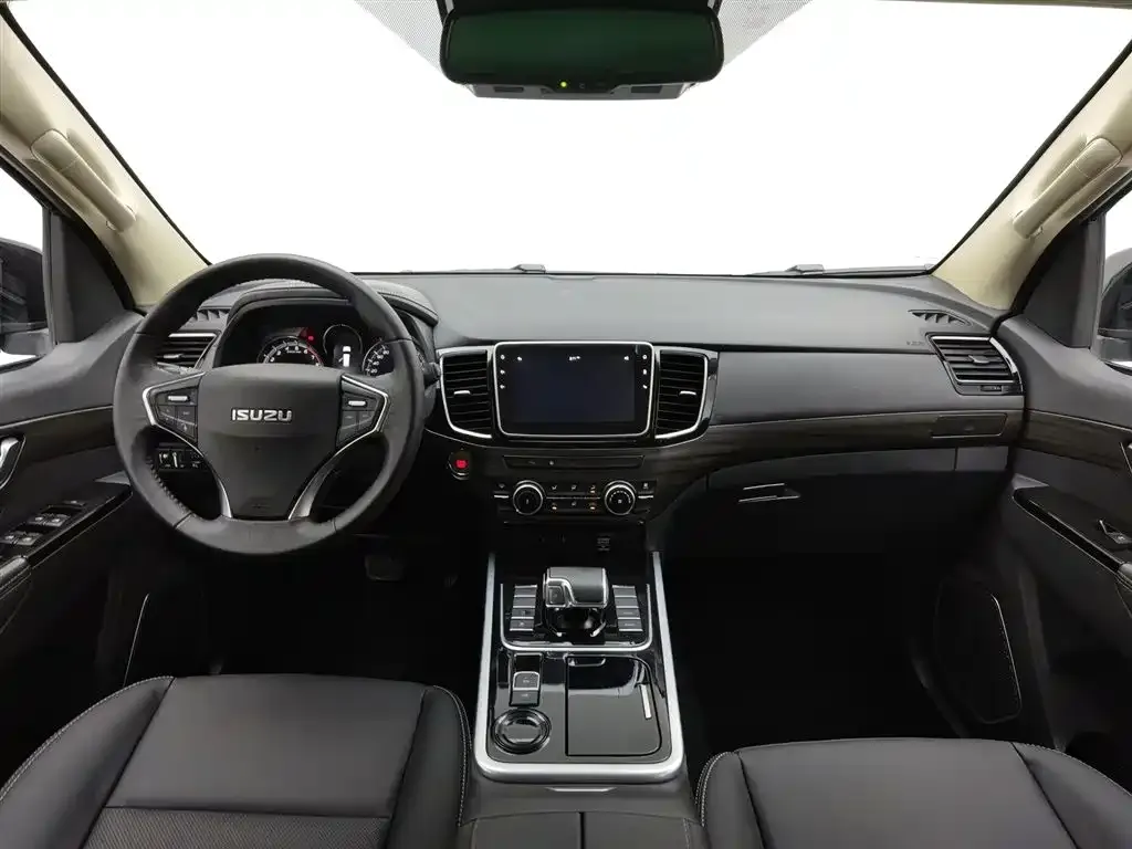 Isuzu MU-X 2023 из CN, фото 9