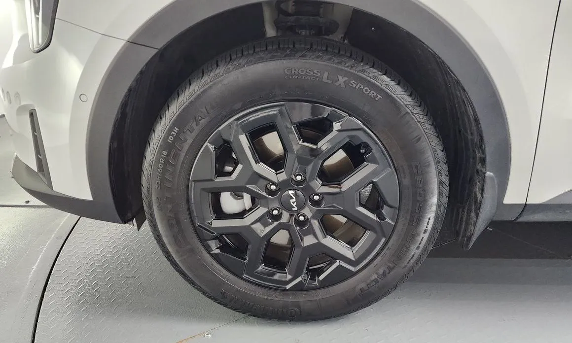 Kia Sorento — фото 4