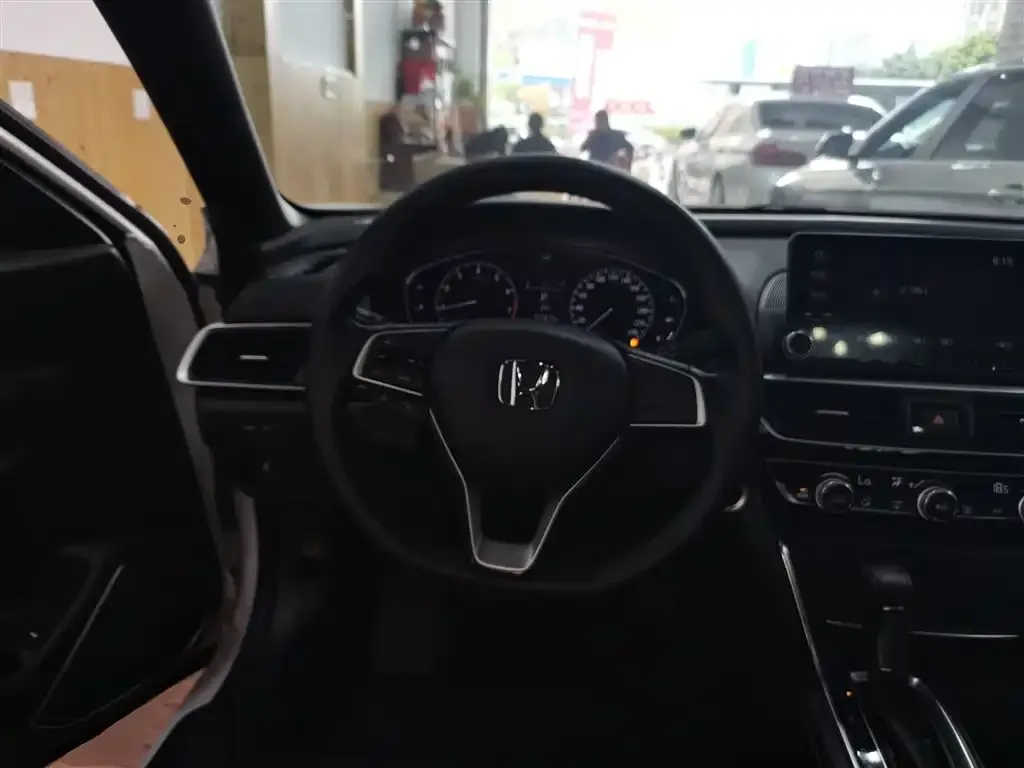 Honda Inspire — фото 2