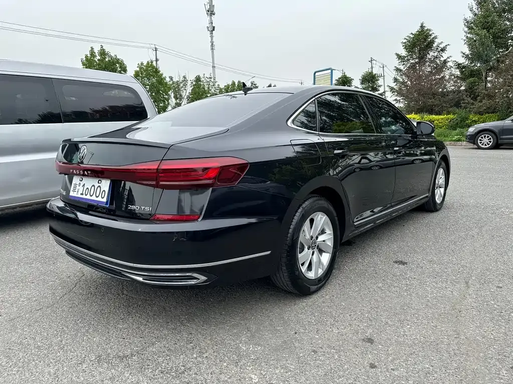 Volkswagen Passat — фото 4