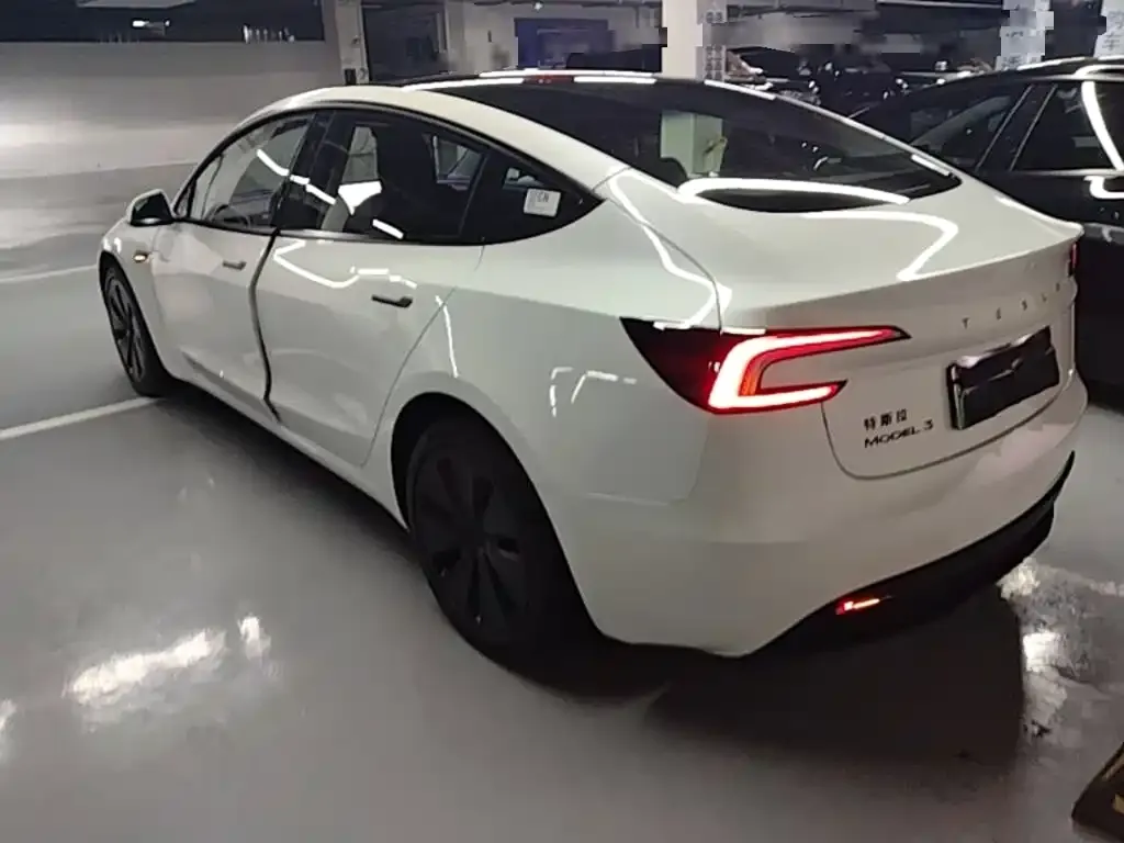 Tesla Model 3 — фото 3
