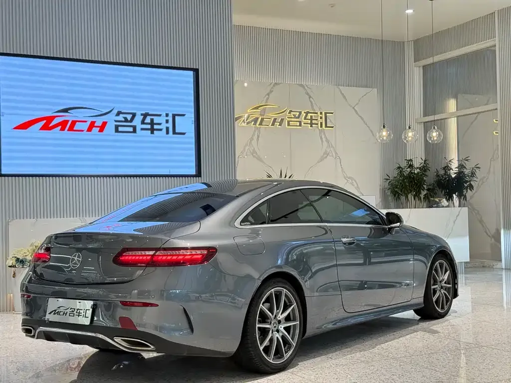 Mercedes-Benz E-Class (Import) — фото 3
