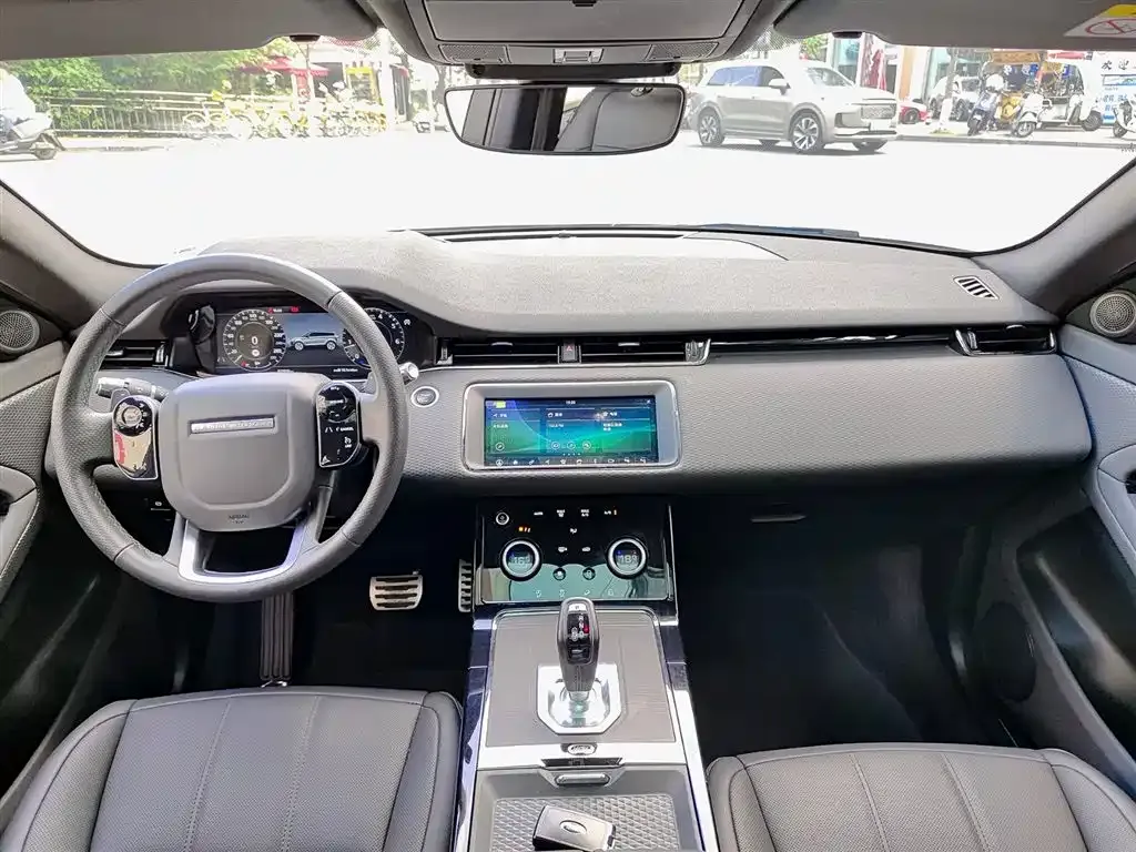 Land Rover Evoque — фото 8