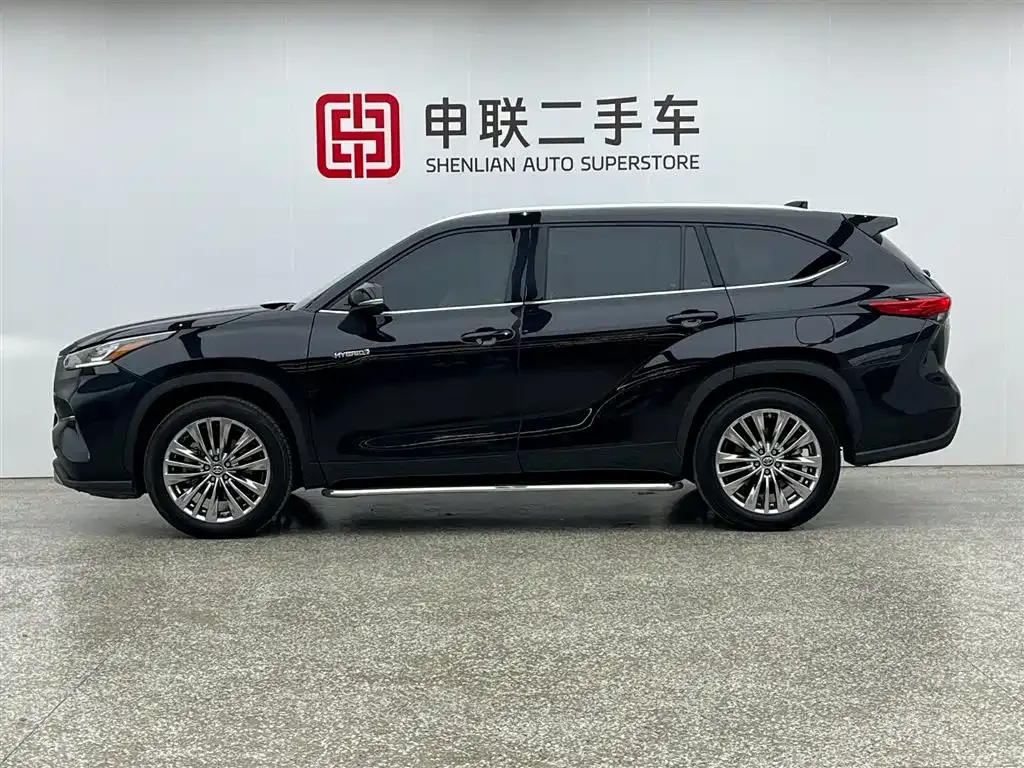 Toyota Highlander — фото 10