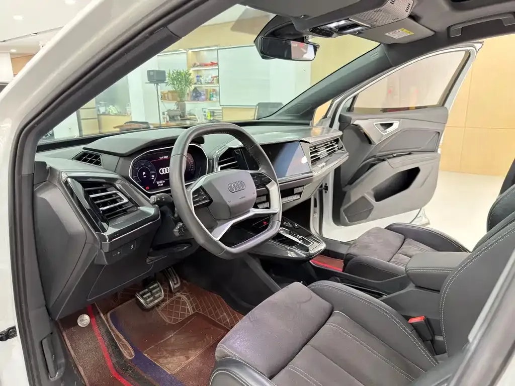 Audi Q4 e-tron 2023 из CN, фото 9