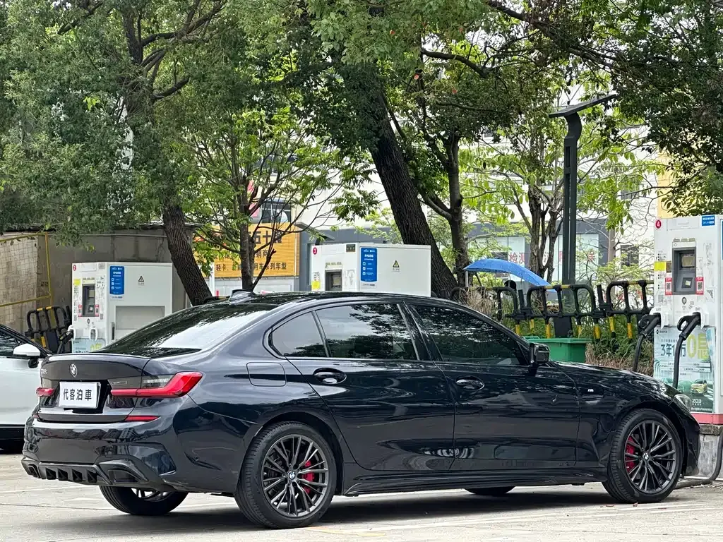 BMW 3 Series 2021 из CN, фото 5